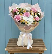 Букет цветов из:  Гвоздики, Орхидеи и Розы #REPLACE_PRED# Кошерово