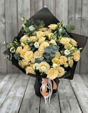 Букет цветов из:  Розы и Лизиантусы в Кошерово