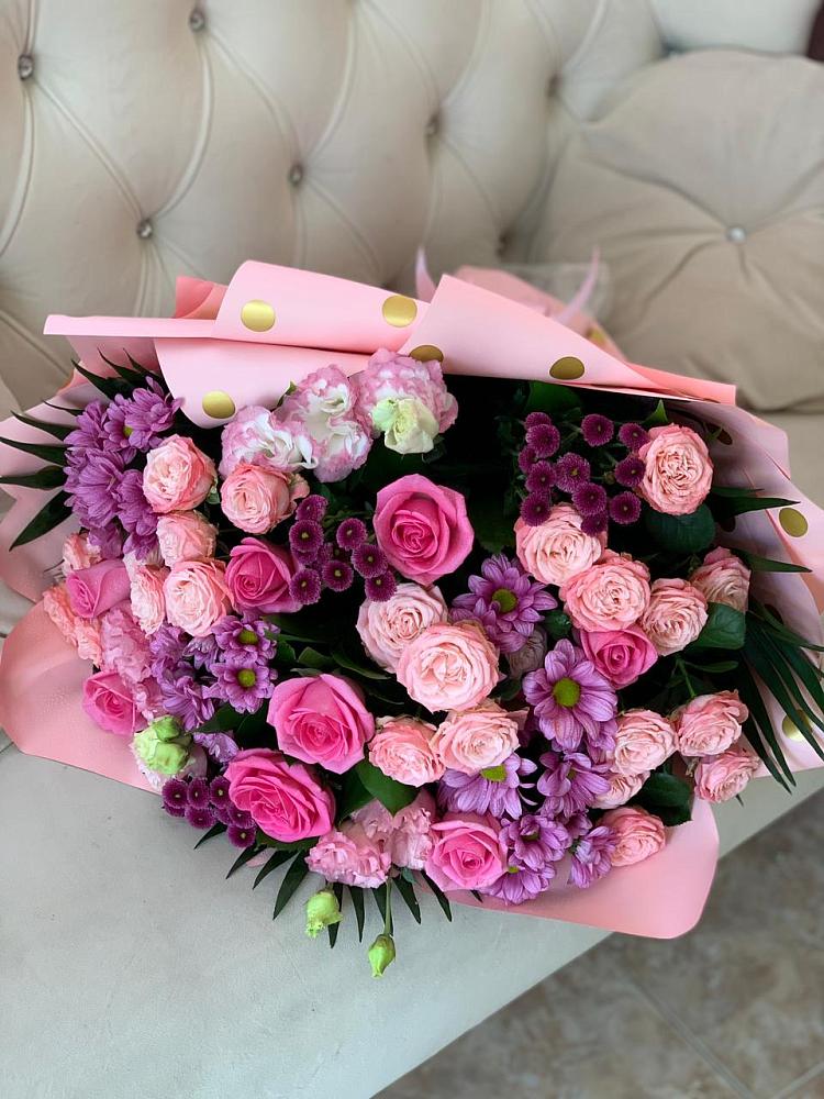 Букет цветов из: Хризантемы, Розы и Лизиантусы в Кошерово