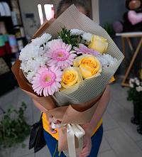 Букет цветов из:  Герберы, Розы и Хризантемы в Кошерово