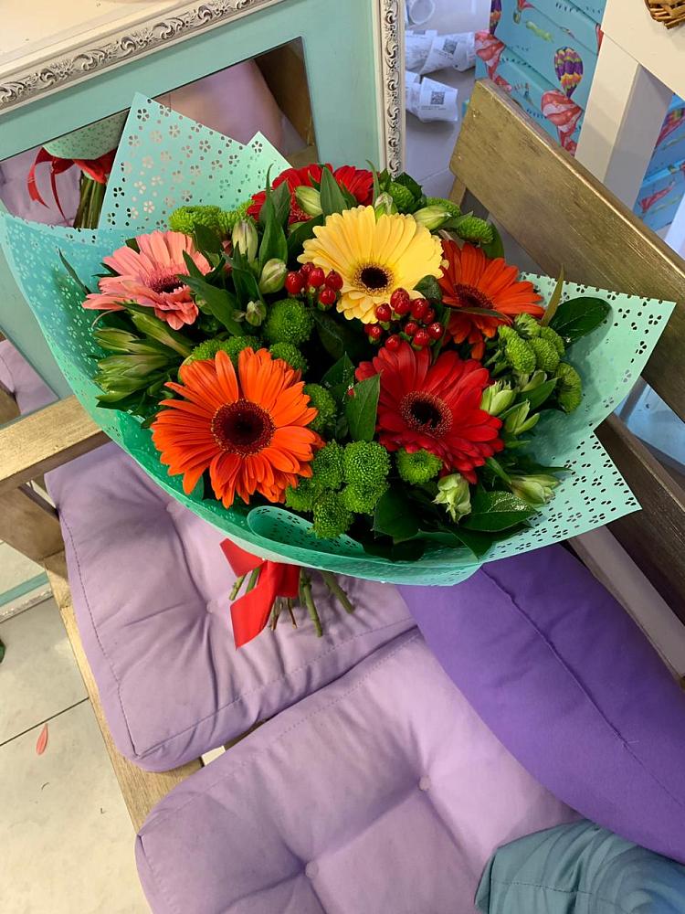 Букет цветов из: Герберы, Хризантемы и Альстромерии в Кошерово