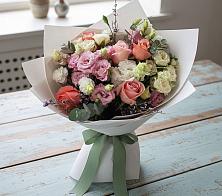 Букет цветов из:  Розы, Лизиантусы и Гвоздики в Кошерово