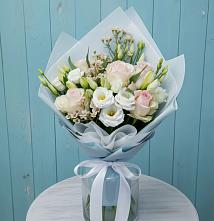 Букет цветов из:  Розы и Лизиантусы в Кошерово