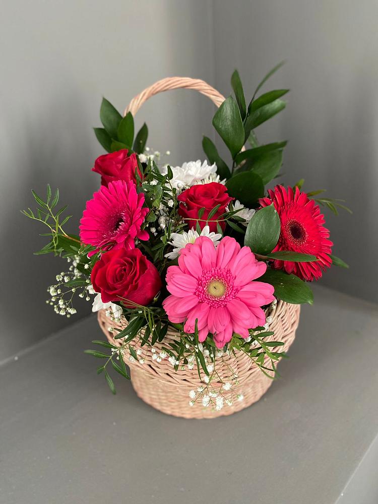 Цветочная композиция из Розы, Хризантемы и Герберы в корзине в Кошерово