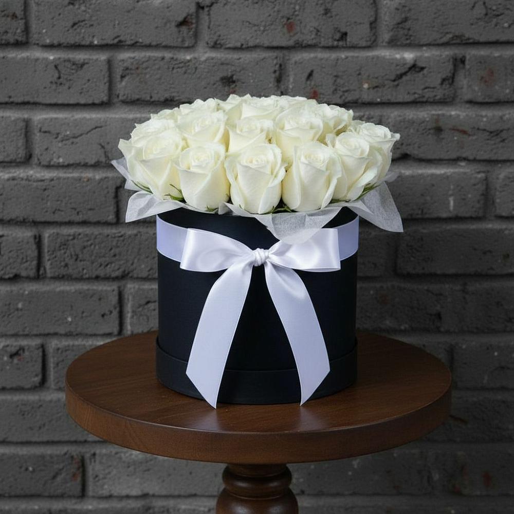 Цветочная композиция из Розы в шляпной коробке в Кошерово