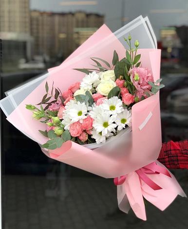 Букет цветов из: Розы, Лизиантусы и Хризантемы в Кошерово