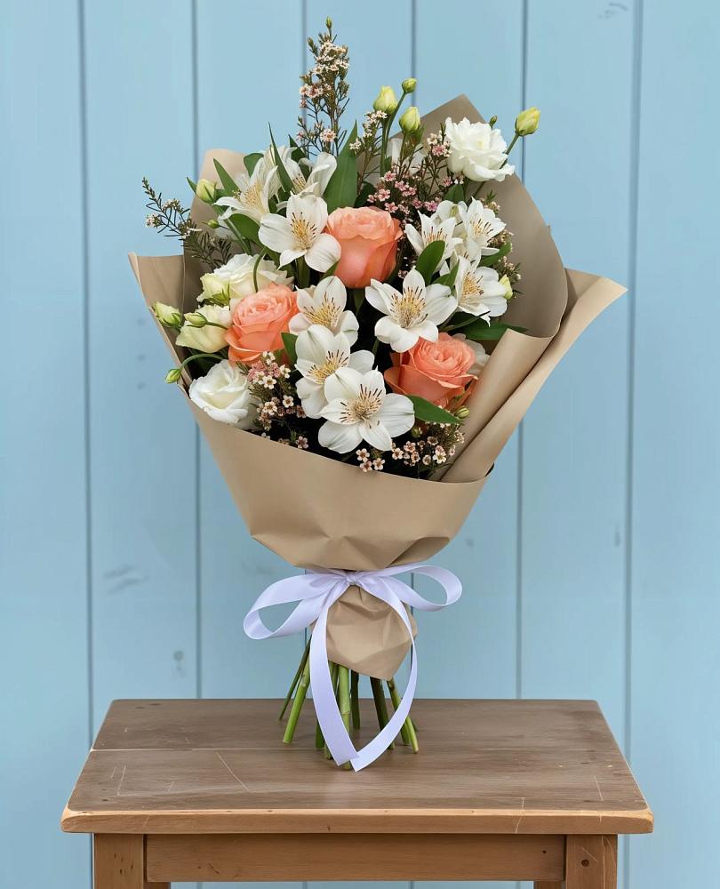 Букет цветов из: Альстромерии, Лизиантусы, Розы и Хризантемы в Кошерово