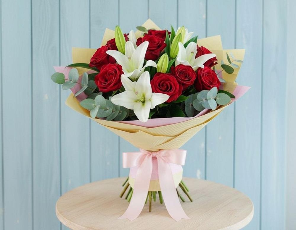 Букет цветов из: Лилии и Розы в Кошерово